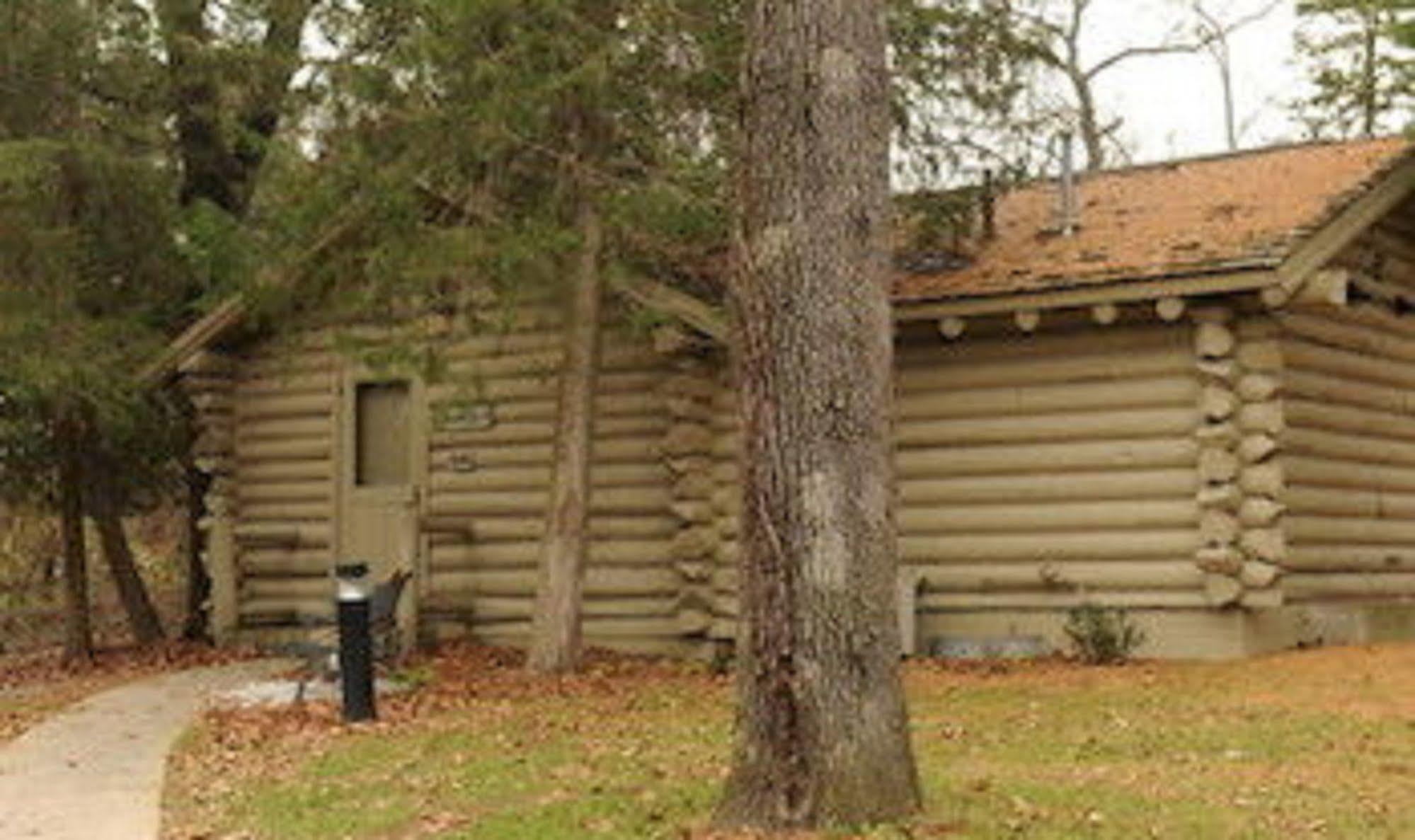 Starved Rock Lodge & Conference Center Utica Esterno foto