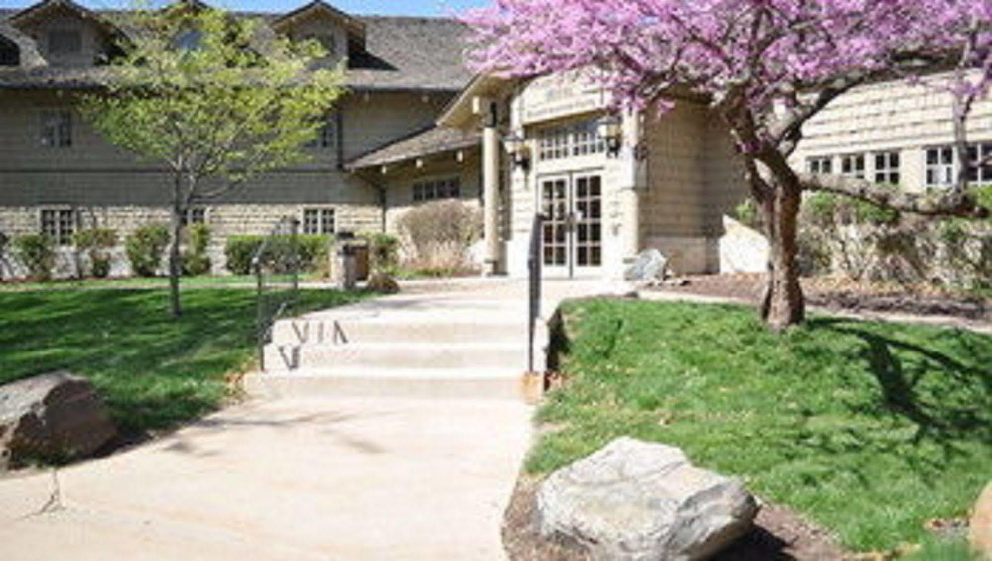 Starved Rock Lodge & Conference Center Utica Esterno foto