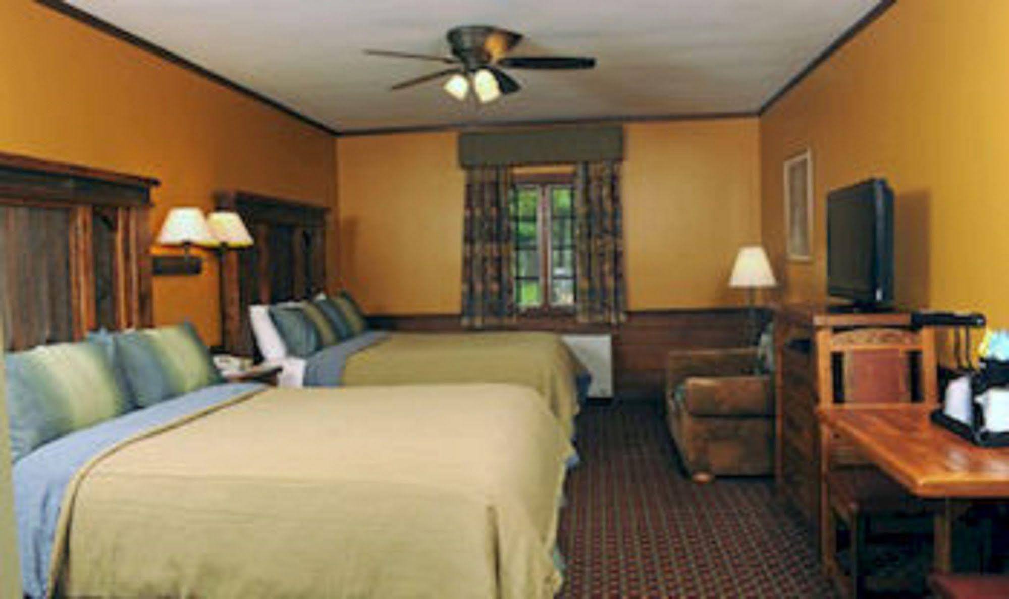 Starved Rock Lodge & Conference Center Utica Esterno foto