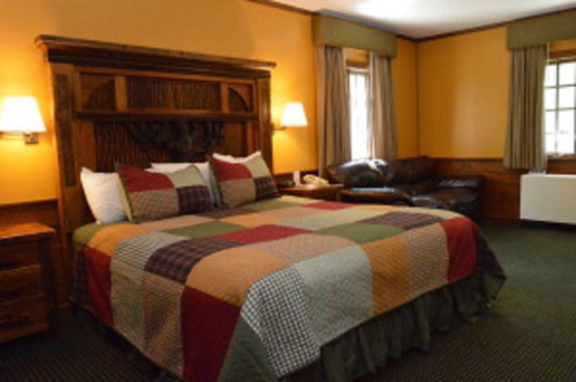 Starved Rock Lodge & Conference Center Utica Esterno foto