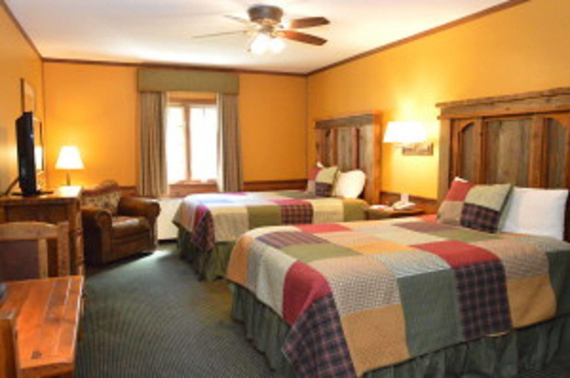 Starved Rock Lodge & Conference Center Utica Esterno foto